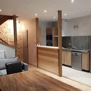 https://city-break-cahors-centre-ville-avec-garage-3-etoiles.midi-pyreneeshotels.com